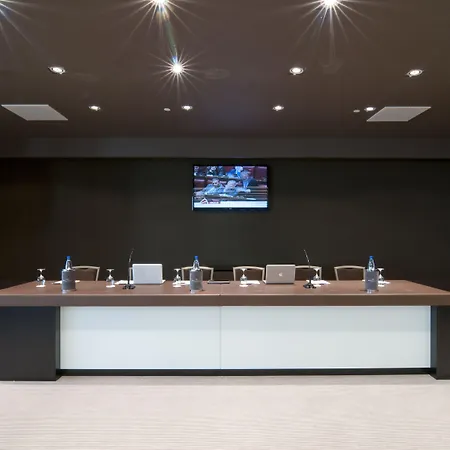 普林西皮公园、会议及温泉酒店 4*